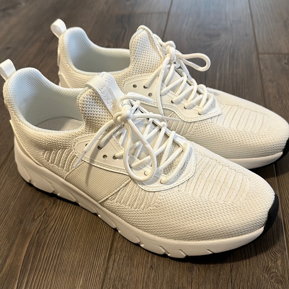 Avre Sneakers